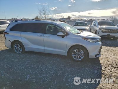 Czwarte zdjęcie samochodu z boku: 2025 TOYOTA SIENNA VIN:5TDZRKEC1SS280071 - miniatura