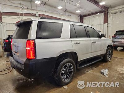 Trzecie zdjęcie samochodu z tyłu: 2016 CHEVROLET TAHOE K1500 LT VIN:1GNSKBKC3GR286283 - miniatura