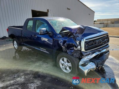 Czwarte zdjęcie samochodu z boku: 2012 TOYOTA TUNDRA GRADE VIN:5TFRM5F11CX046490 - miniatura