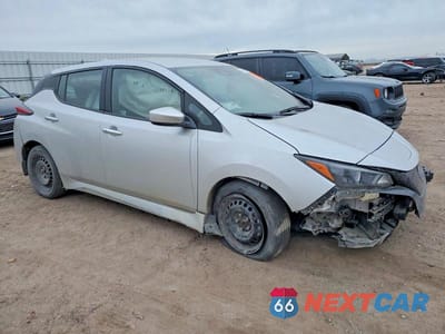Czwarte zdjęcie samochodu z boku: 2023 NISSAN LEAF S VIN:1N4AZ1BVXPC556713 - miniatura