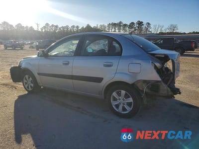 Drugie zdjęcie samochodu z przodu: 2008 KIA RIO BASE VIN:KNADE123586421279 - miniatura