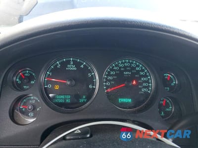 Zdjęcie 9 z 12 samochodu: 2013 CHEVROLET TAHOE K1500 LTZ VIN:1GNSKCE0XDR110527 - miniatura