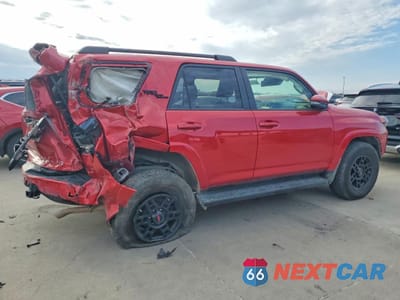 Trzecie zdjęcie samochodu z tyłu: 2021 TOYOTA 4RUNNER SR5 PREMIUM VIN:JTERU5JR0M5927509 - miniatura