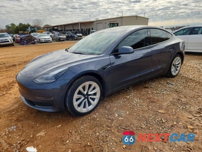 2022 TESLA MODEL 3 5YJ3E1EB0NF121747 - główne zdjęcie licytacji z USA - miniatura