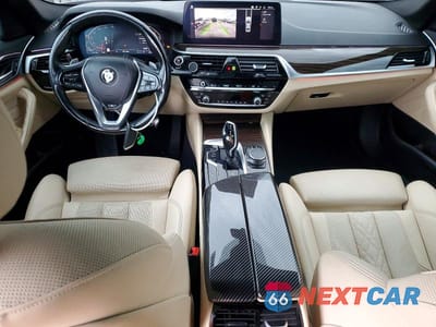 Zdjęcie 8 z 13 samochodu: 2021 BMW 530 XI VIN:WBA13BJ09MCF96154 - miniatura