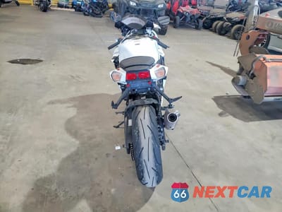 Czwarte zdjęcie samochodu z boku: 2024 SUZUKI GSX-R600 VIN:JS1GN7FA9R7100055 - miniatura