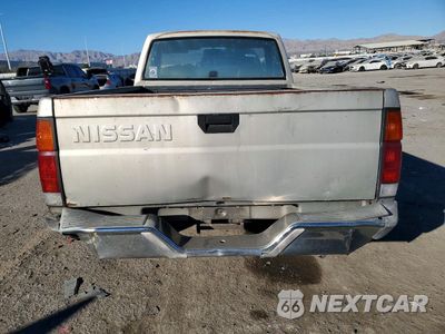 Zdjęcie 6 z 12 samochodu: 1989 NISSAN D21 SHORT BED VIN:1N6ND11S5KC308148 - miniatura
