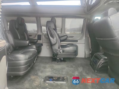 Zdjęcie 11 z 12 samochodu: 2024 CHEVROLET EXPRESS G2500 VIN:1GCWGBF75R1233398 - miniatura