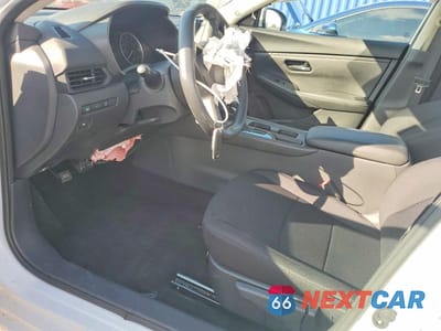 Zdjęcie 7 z 11 samochodu: 2024 NISSAN SENTRA S VIN:3N1AB8BV4RY204943 - miniatura