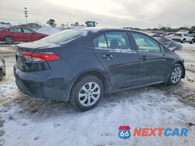 Trzecie zdjęcie samochodu z tyłu: 2024 TOYOTA COROLLA LE VIN:5YFB4MDE3RP152027 - miniatura