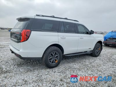 Trzecie zdjęcie samochodu z tyłu: 2025 FORD EXPEDITION TREMOR VIN:1FMJU1RG4SEA08540 - miniatura
