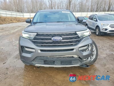 Piąte zdjęcie samochodu w środku: 2021 FORD EXPLORER XLT VIN:1FMSK8DH0MGA29332 - miniatura