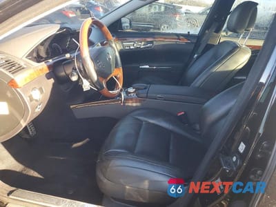 Zdjęcie 7 z 11 samochodu: 2010 MERCEDES-BENZ S 550 4MATIC VIN:WDDNG8GB8AA323592 - miniatura