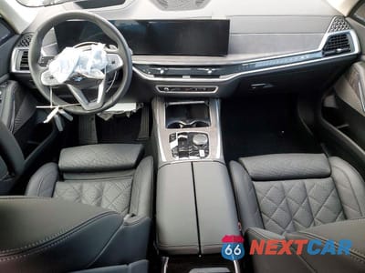 Zdjęcie 8 z 12 samochodu: 2026 BMW X7 XDRIVE40I VIN:5UX23EM0XT9158349 - miniatura