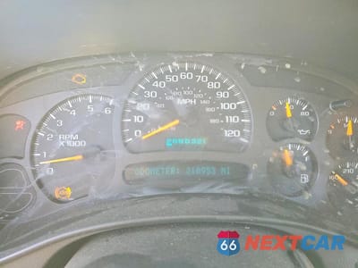 Zdjęcie 9 z 12 samochodu: 2004 CHEVROLET SUBURBAN C1500 VIN:1GNEC16Z14J264585 - miniatura