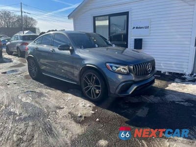 Czwarte zdjęcie samochodu z boku: 2019 MERCEDES-BENZ GLC COUPE 63 4MATIC AMG VIN:WDC0J8JBXKF565393 - miniatura