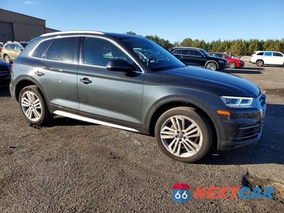 Czwarte zdjęcie samochodu z boku: 2020 AUDI Q5 PREMIUM PLUS VIN:WA1BNAFY4L2037410 - miniatura