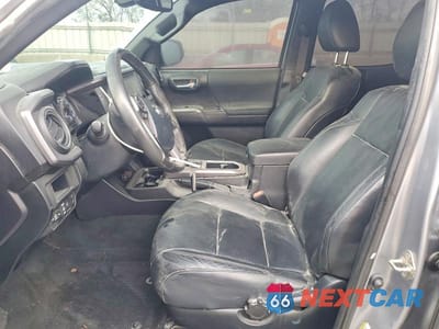 Zdjęcie 7 z 12 samochodu: 2019 TOYOTA TACOMA TRD SPORT VIN:5TFCZ5AN2KX210409 - miniatura