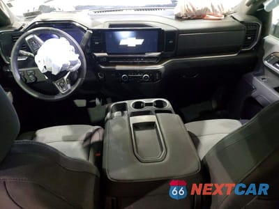 Zdjęcie 8 z 13 samochodu: 2025 CHEVROLET SILVERADO K2500 HEAVY DUTY LT VIN:2GC1KNE77S1230952 - miniatura