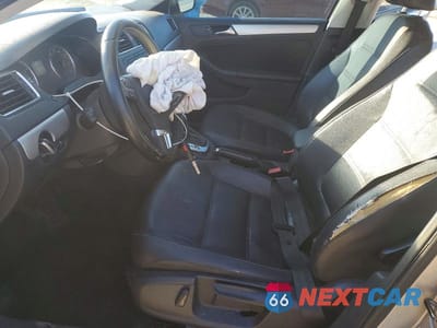 Zdjęcie 7 z 12 samochodu: 2013 VOLKSWAGEN JETTA SE VIN:3VWDP7AJ1DM216856 - miniatura