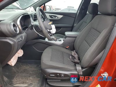 Zdjęcie 7 z 14 samochodu: 2021 CHEVROLET BLAZER 2LT VIN:3GNKBCRS5MS571630 - miniatura
