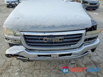 Zdjęcie 11 z 12 samochodu: 2006 GMC NEW SIERRA K1500 VIN:2GTEK13T161247049 - miniatura