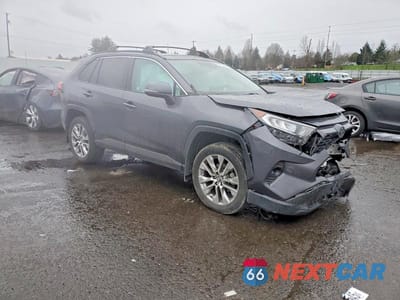 Czwarte zdjęcie samochodu z boku: 2019 TOYOTA RAV4 XLE PREMIUM VIN:2T3A1RFV1KW055399 - miniatura