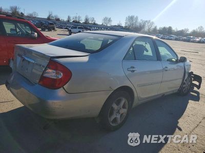 Trzecie zdjęcie samochodu z tyłu: 2004 TOYOTA CAMRY LE VIN:4T1BE30K34U902603 - miniatura