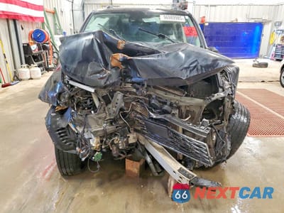 Piąte zdjęcie samochodu w środku: 2022 TOYOTA 4RUNNER SR5 PREMIUM VIN:JTENU5JR4N6052302 - miniatura