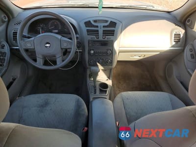 Zdjęcie 8 z 11 samochodu: 2004 CHEV MALIBU VIN:1G1ZS52F54F244206 - miniatura