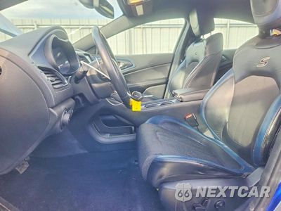 Zdjęcie 7 z 11 samochodu: 2015 CHRYSLER 200 S VIN:1C3CCCBB8FN531838 - miniatura