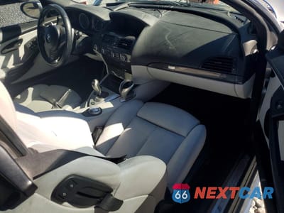 Zdjęcie 8 z 12 samochodu: 2007 BMW M6 VIN:WBSEK93577CS32589 - miniatura