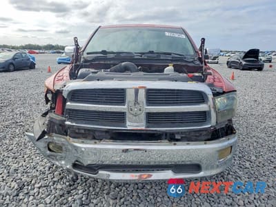 Piąte zdjęcie samochodu w środku: 2010 DODGE RAM 1500 VIN:1D7RB1GTXAS134789 - miniatura