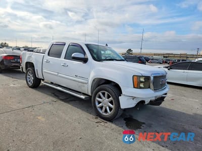 Czwarte zdjęcie samochodu z boku: 2008 GMC NEW SIERRA C1500 DENALI VIN:2GTEC638081181411 - miniatura