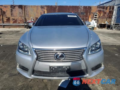 Piąte zdjęcie samochodu w środku: 2015 LEXUS LS 460 L VIN:JTHGL5EF2F5055754 - miniatura