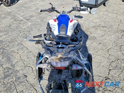 Zdjęcie 6 z 8 samochodu: 2020 BMW R 1250 GS VIN:WB10J9306LZJ18113 - miniatura