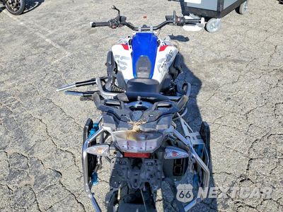 Zdjęcie 6 z 8 samochodu: 2020 BMW R 1250 GS VIN:WB10J9306LZJ18113 - miniatura