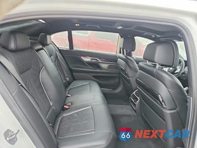 Zdjęcie 10 z 12 samochodu: 2022 BMW 750 XI VIN:WBA7U2C08NCK33895 - miniatura