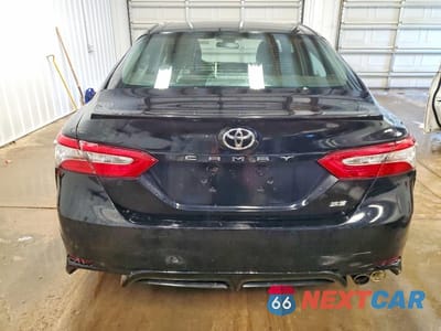 Zdjęcie 6 z 12 samochodu: 2018 TOYOTA CAMRY VIN:4T1B11HK5JU112929 - miniatura