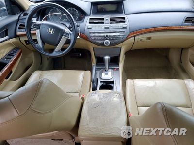 Zdjęcie 8 z 13 samochodu: 2011 HONDA ACCORD EXL VIN:1HGCP2F89BA059144 - miniatura