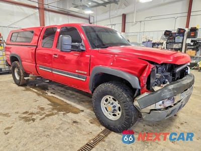 Czwarte zdjęcie samochodu z boku: 2003 CHEVROLET SILVERADO K2500 HEAVY DUTY VIN:1GCHK29U03E287278 - miniatura
