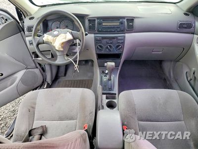 Zdjęcie 8 z 12 samochodu: 2005 TOYOTA COROLLA CE VIN:1NXBR32E75Z551692 - miniatura