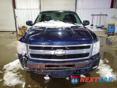 Piąte zdjęcie samochodu w środku: 2010 CHEVROLET SILVERADO K1500 LTZ VIN:1GCSKTE30AZ167141 - miniatura