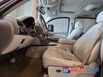 Zdjęcie 7 z 12 samochodu: 2008 CHEVROLET SILVERADO K2500 HEAVY DUTY VIN:1GCHK23608F172093 - miniatura