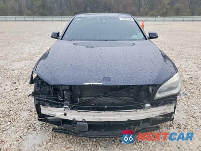 Piąte zdjęcie samochodu w środku: 2015 BMW 750 I VIN:WBAYA8C53FD825759 - miniatura