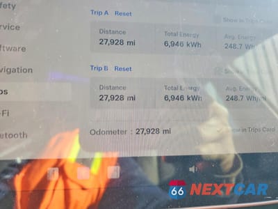 Zdjęcie 9 z 12 samochodu: 2023 TESLA MODEL 3 VIN:5YJ3E1EA3PF699223 - miniatura