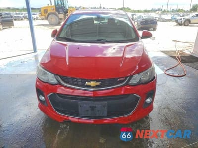 Piąte zdjęcie samochodu w środku: 2017 CHEVROLET SONIC LT VIN:1G1JD6SB5H4142044 - miniatura