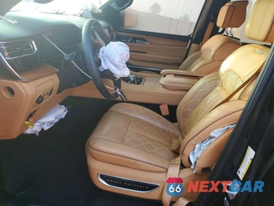 Zdjęcie 7 z 12 samochodu: 2023 JEEP GRAND WAGONEER VIN:1C4SJVGP3PS504501 - miniatura
