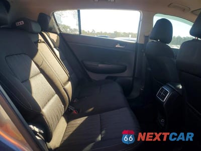 Zdjęcie 11 z 12 samochodu: 2017 KIA SPORTAGE LX VIN:KNDPM3AC6H7086771 - miniatura