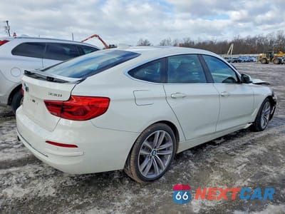 Trzecie zdjęcie samochodu z tyłu: 2018 BMW 330 XIGT VIN:WBA8Z9C54JB219924 - miniatura